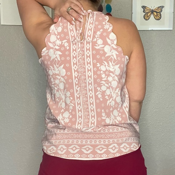 Pink & White Scalloped High Neck Tank with Floral and Geometric Details Size M - Picture 2 of 7